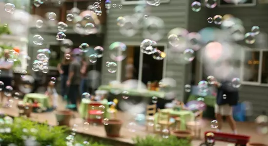 feature image of Housing Experts Say This Isn’t a Bubble