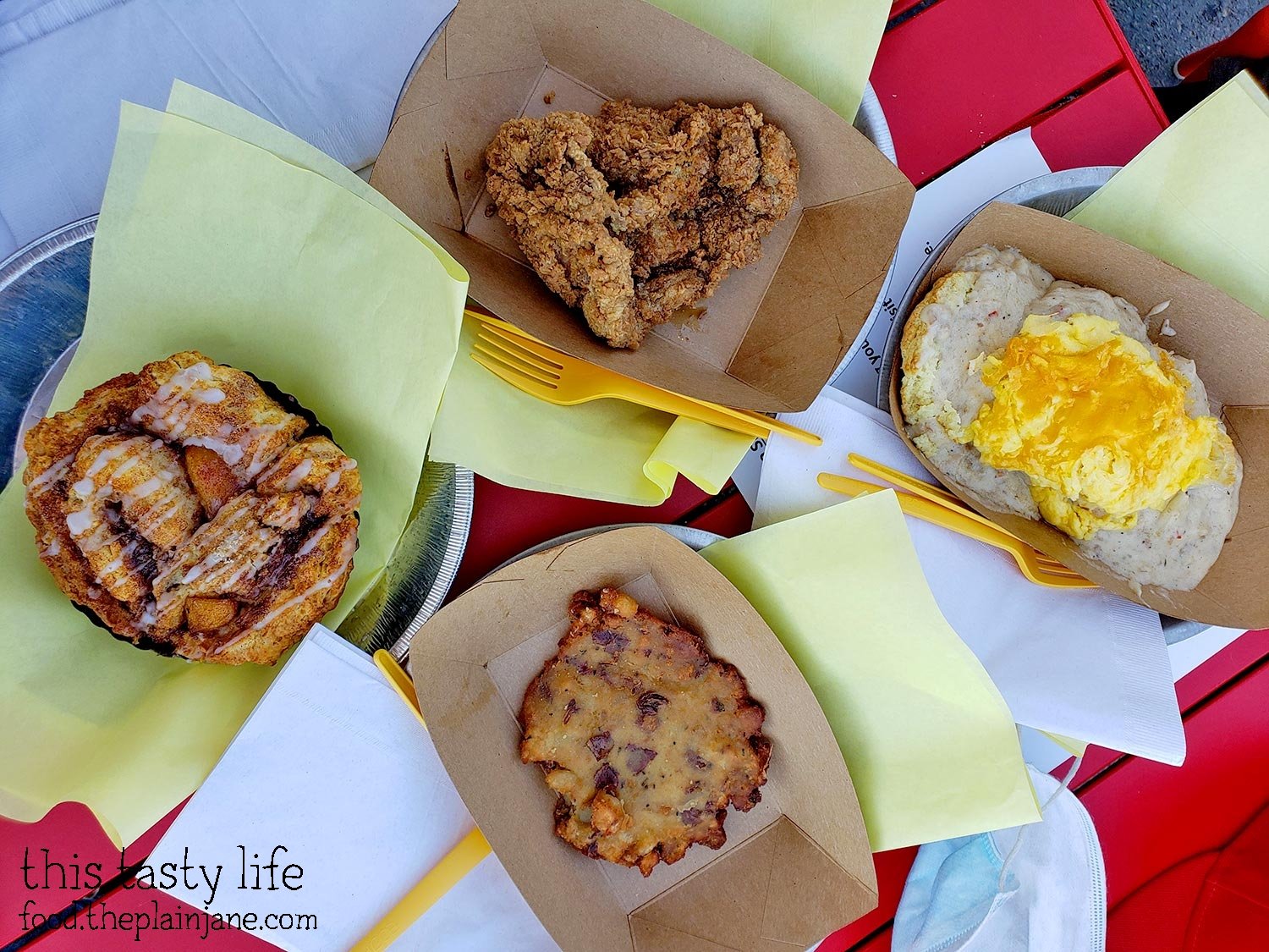 Breakfast at Sunnyboy Biscuit Company