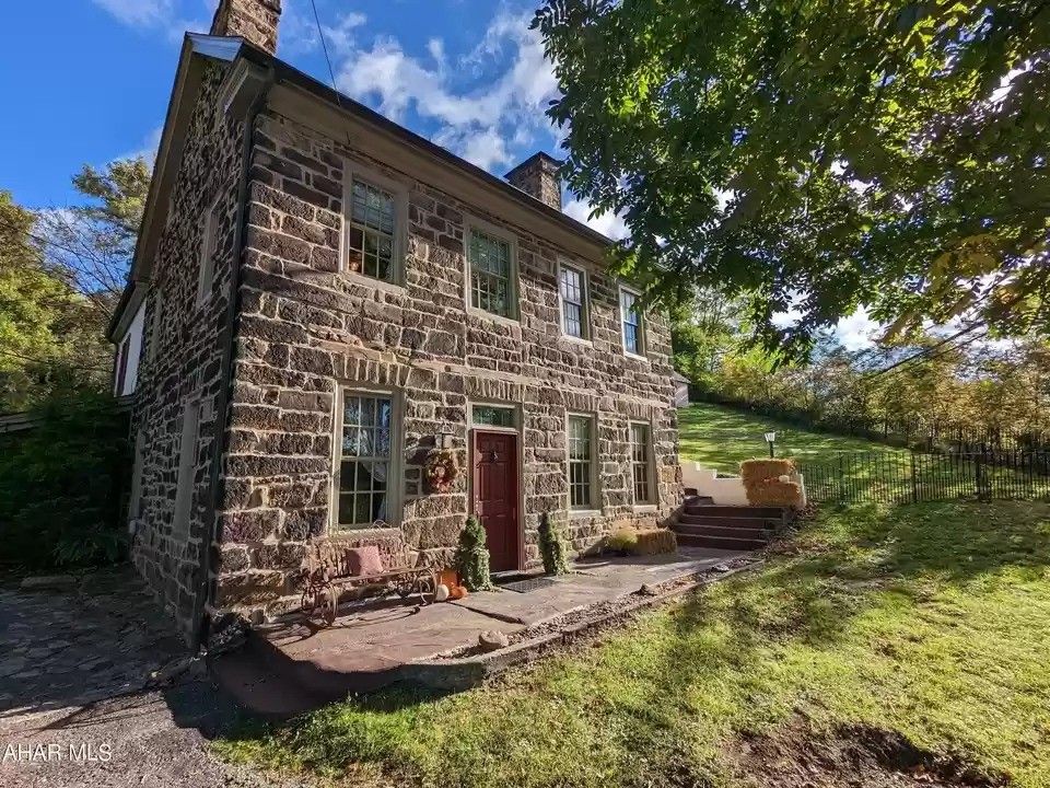 Stone house in Hollidaysburg, PA