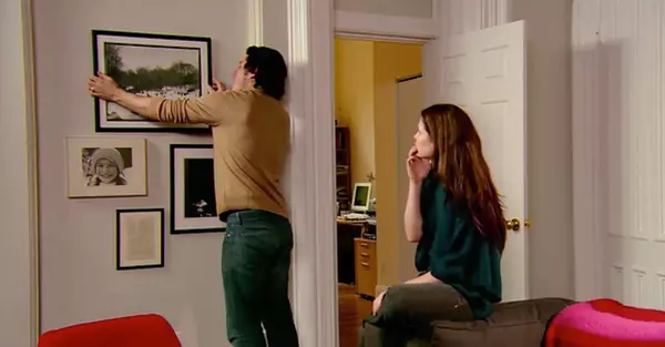 Decorating 101: How to Hang Pictures,