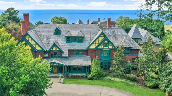 Modern-Day Queen Anne Victorian in Connecticut Hits the Market for $6.9M,Kellie Speed