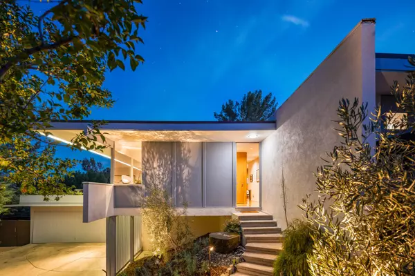 Classic 1962 Neutra In Woodland Hills, $3.3M,Philip Ferrato