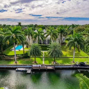 Two Coral Gables Mansions Offer the Perfect Place to Park Your 100-Ft Yacht,Alyson Pitarre