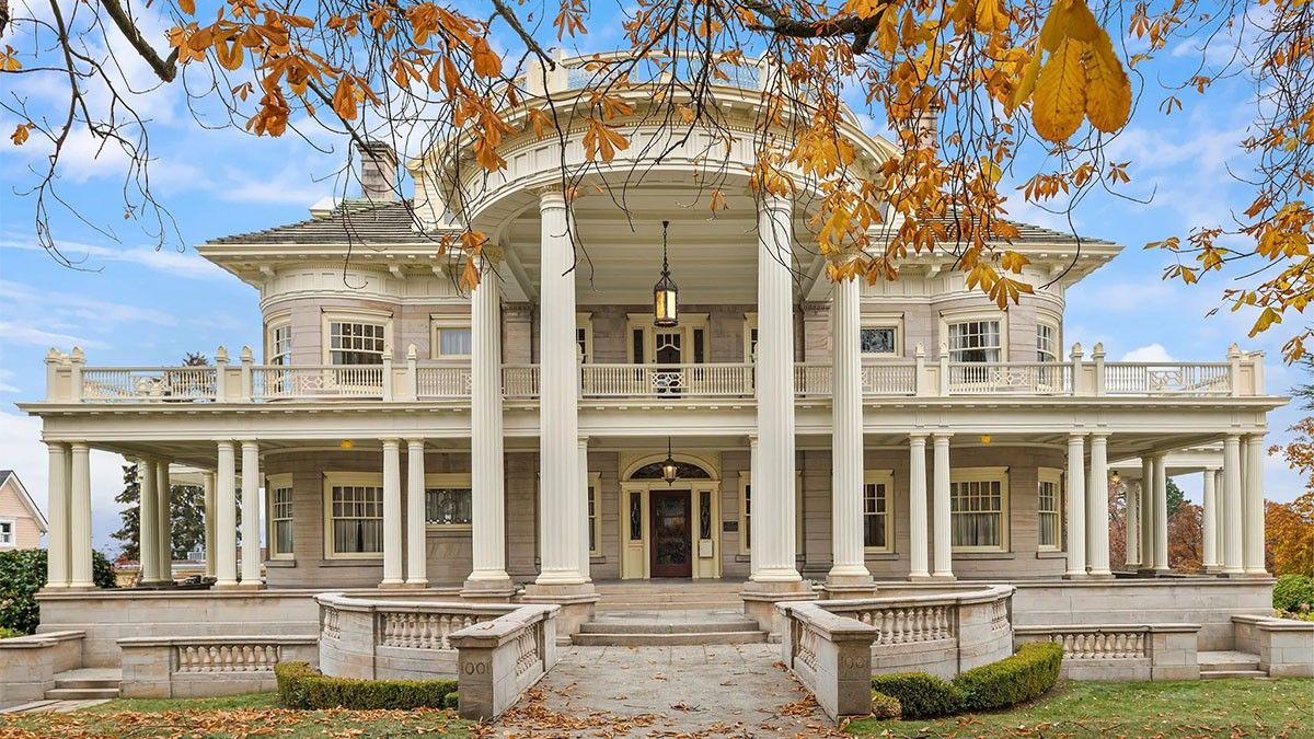 Historic and Mysterious Rust Mansion in Tacoma, WA Now Up for Auction
