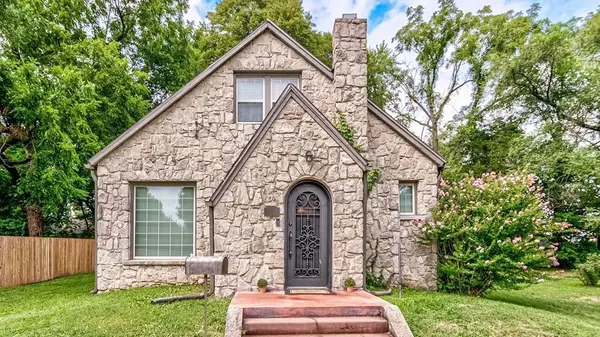 5 Storybook Cottages That Are Too Cute—and Affordable—To Pass Up,Kellie Speed