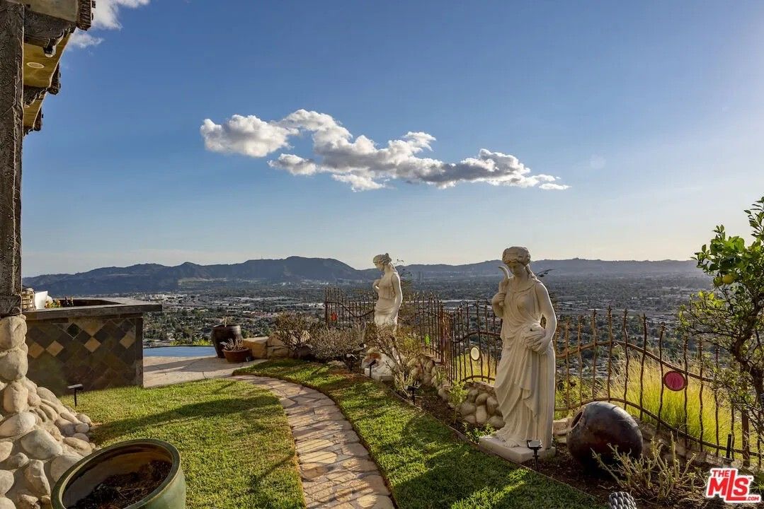 Burbank castle