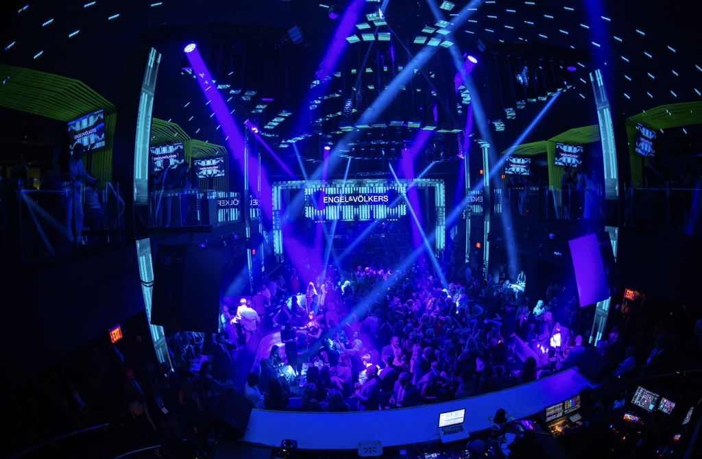 Active LIV Nightclub with flashing lights and Engel & Völkers branding