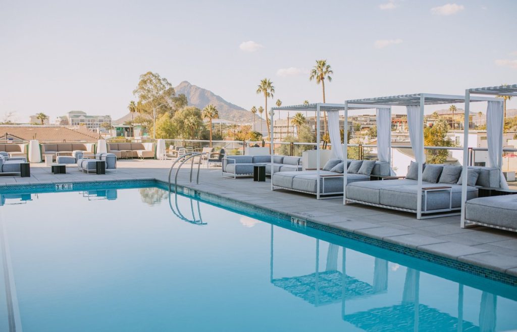 Senna house Pool and Cabanas