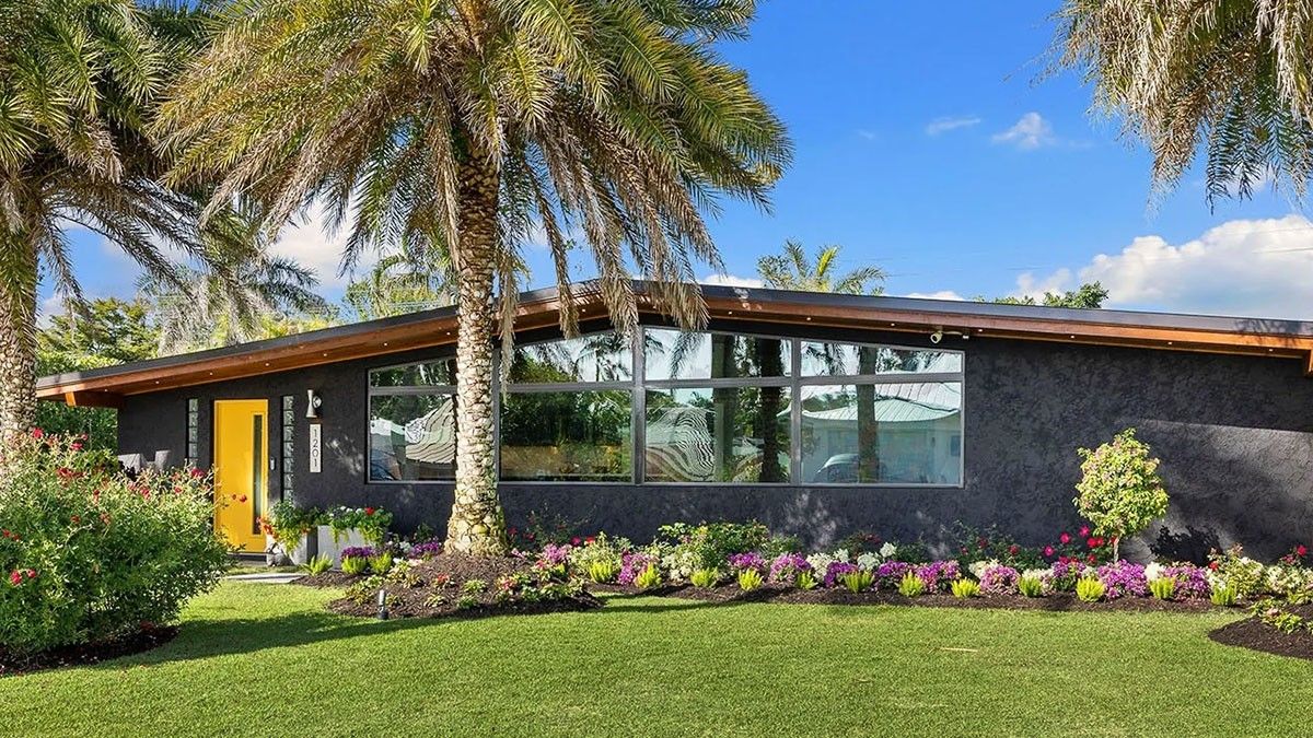 Midcentury Modern Medley: 8 Mouthwatering Homes That You Can Sink Your Teeth Into Right Now