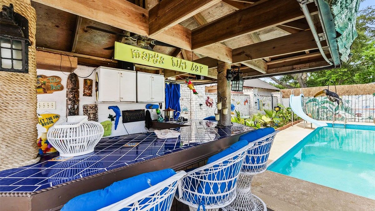 Hello, Summer! These 6 Homes Come With Outdoor Tiki Bars