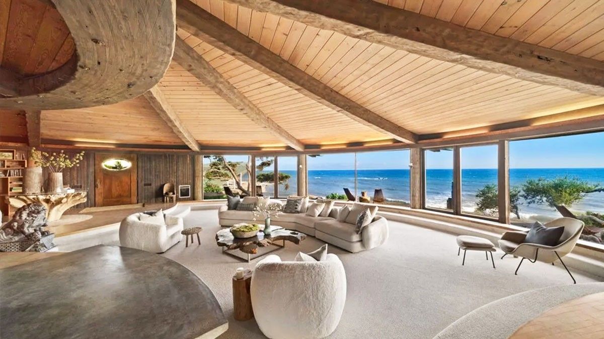 Spectacular 'Sandcastle' Beach House in Malibu Splashes onto the Market for a Cool $27.5M