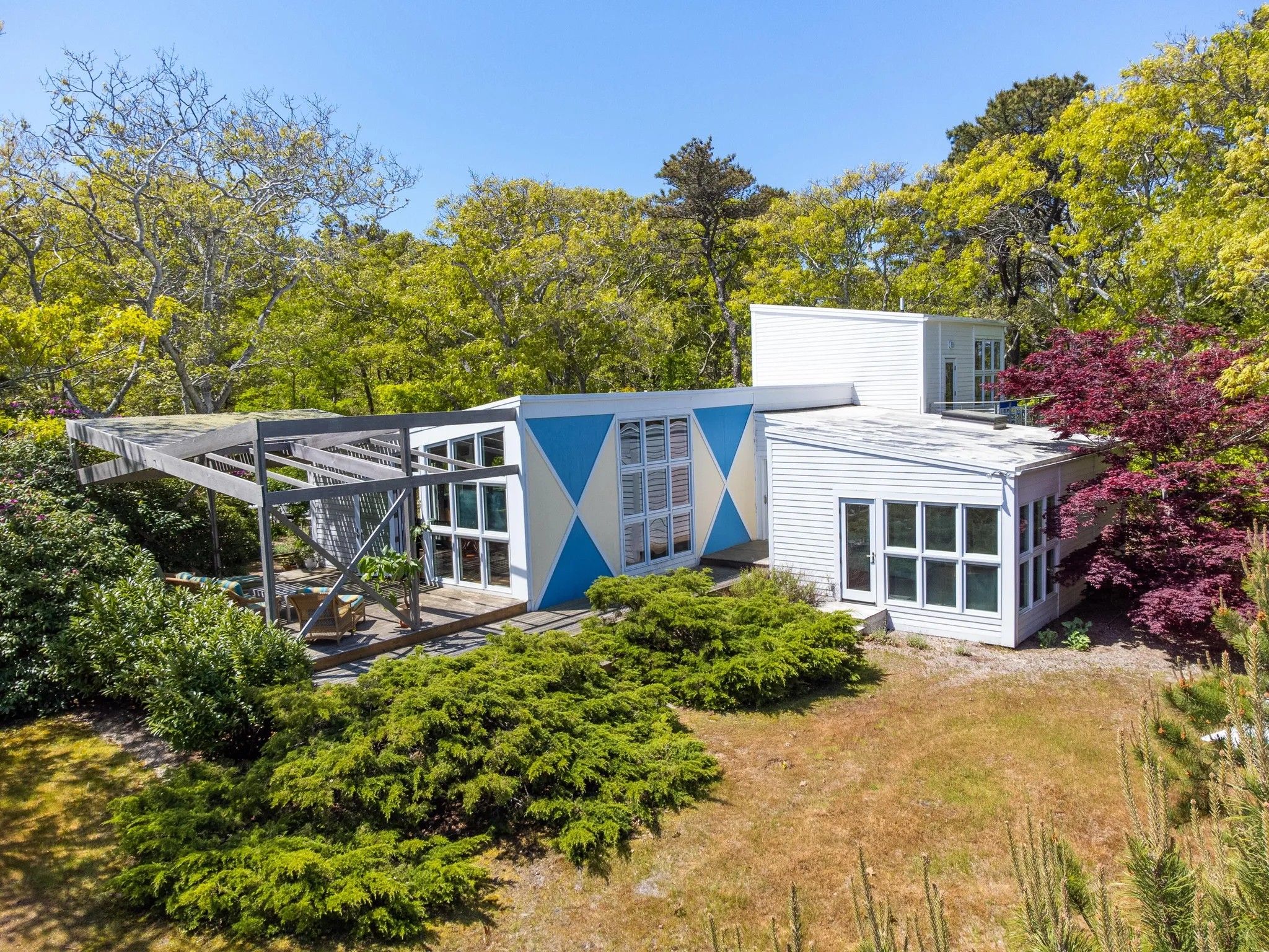 Midcentury Cape Cod beach house