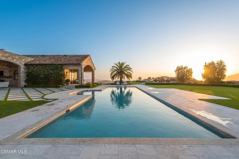 Realtor.com - John Fogerty Home 12