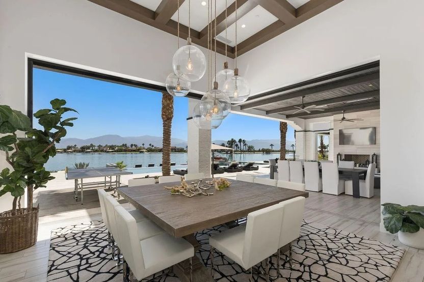 Realtor.com - Tyga Home 6