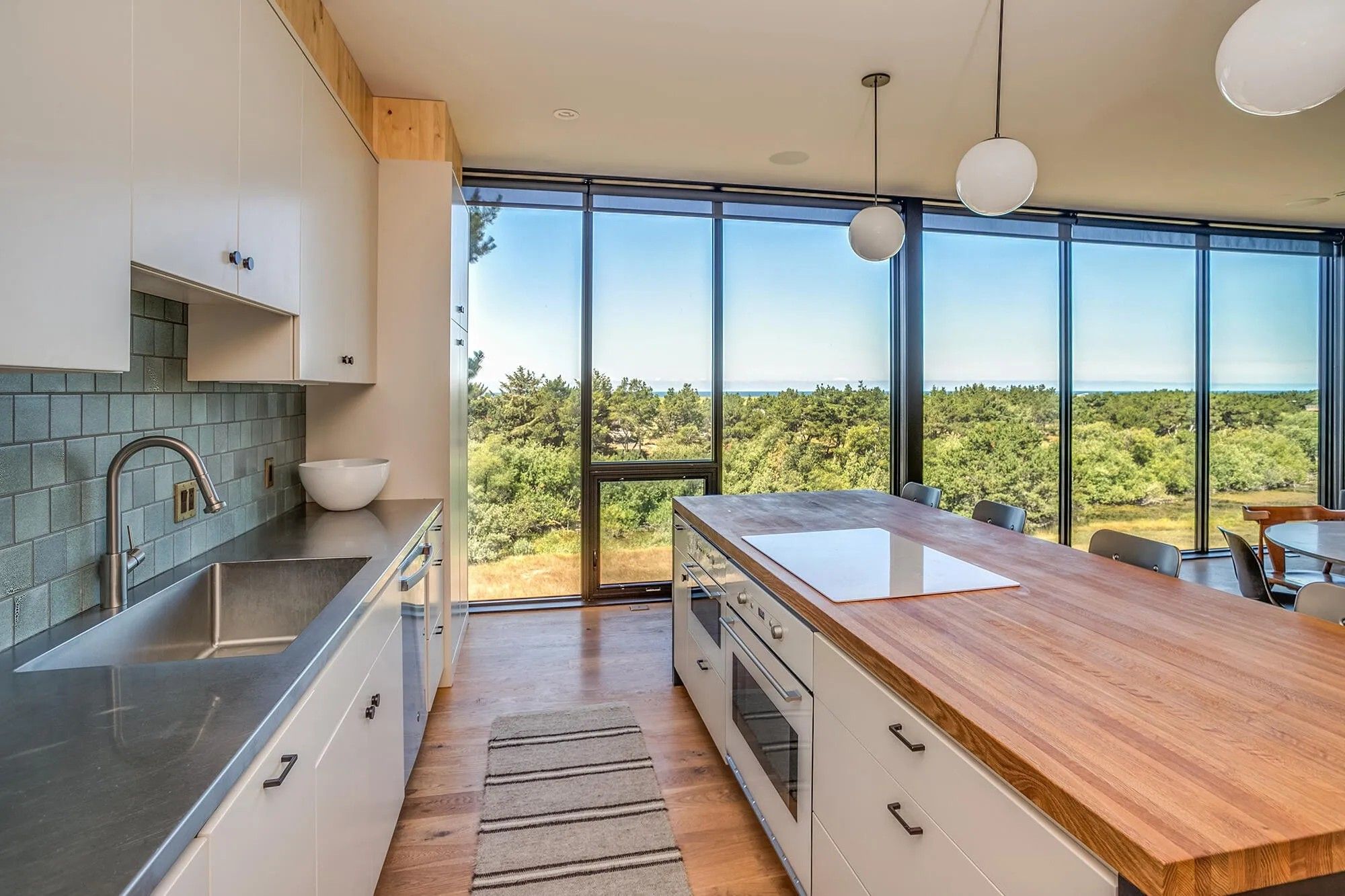 Modern Oregon beach house