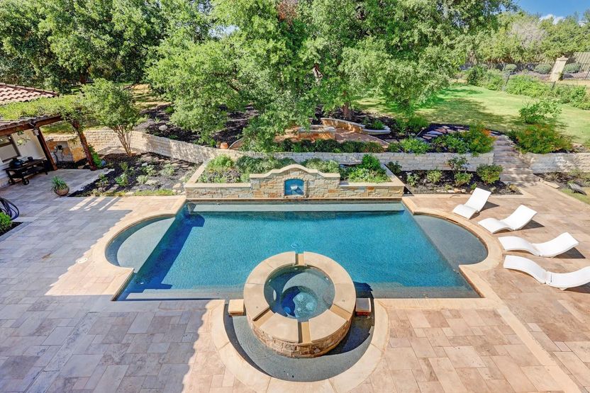 Realtor.com - Rudy Tomjanovich home