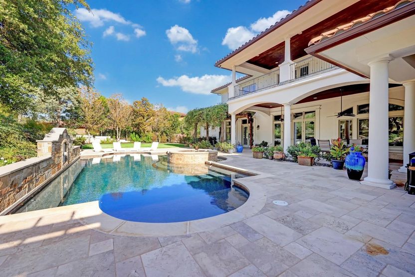 Realtor.com - Rudy Tomjanovich home