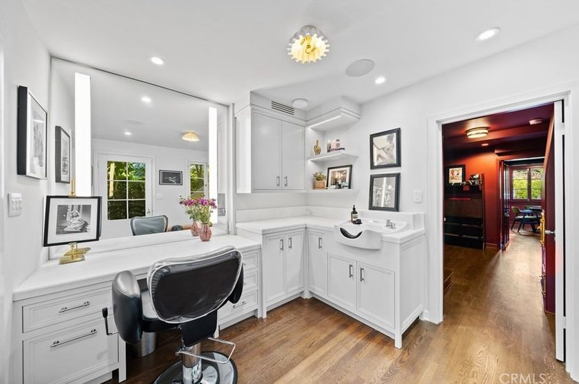 Realtor.com - Ashley Benson Home 14