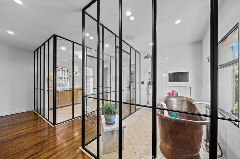 Realtor.com - Ashley Benson Home 12