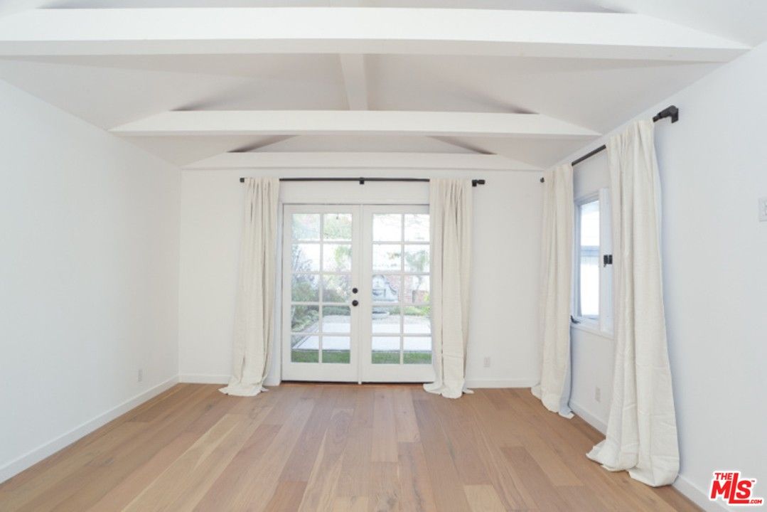 Realtor.com - Rashida Jones Home 8