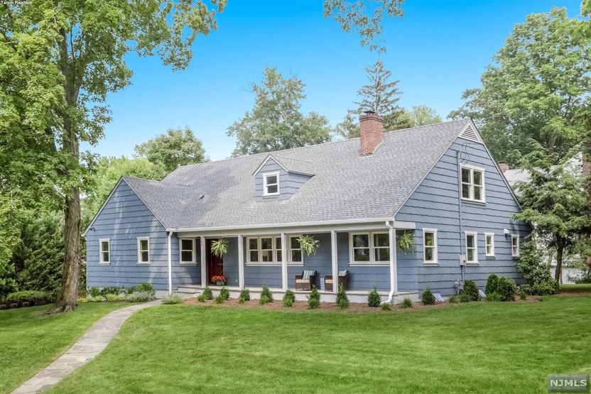 405 Manchester Rd, Ridgewood, NJ 07450