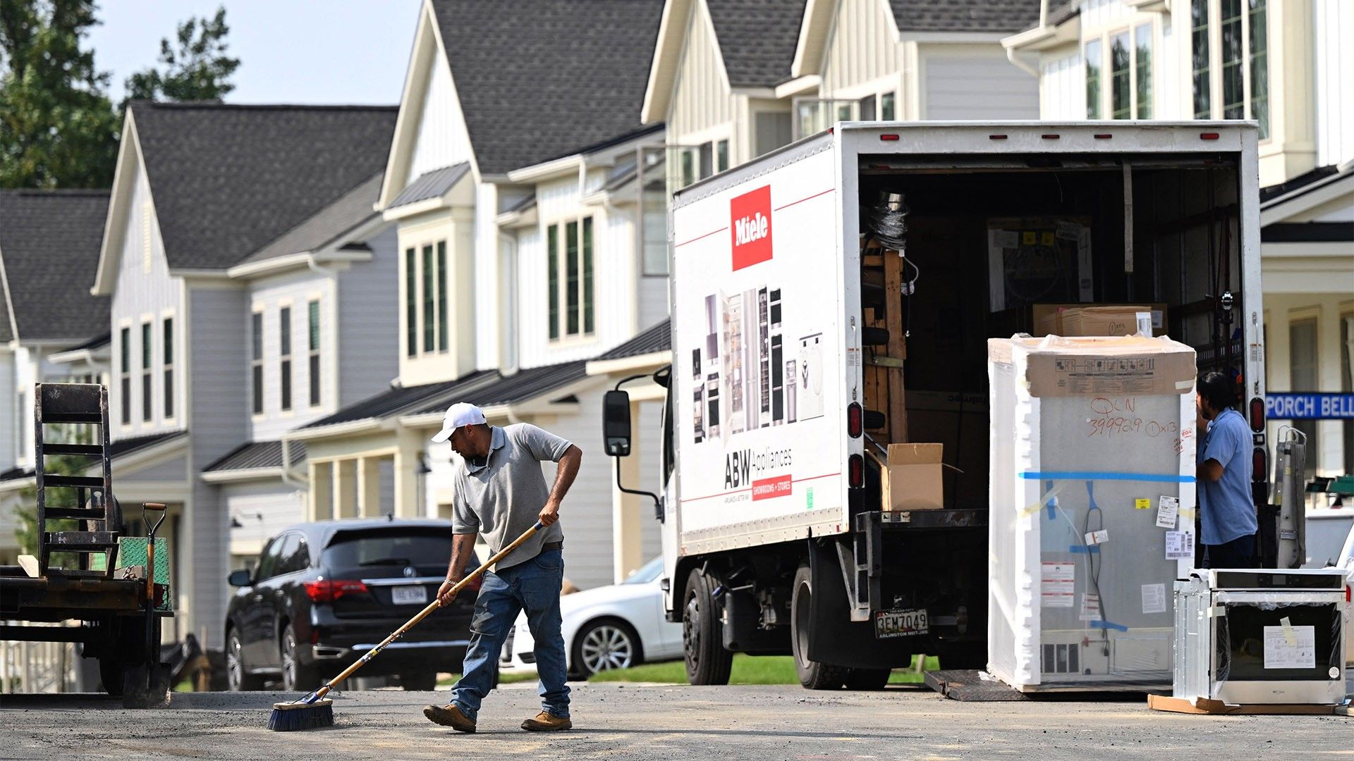 Signed Contracts for U.S. Homes Rise for the Second Month in a Row,Aarthi Swaminathan