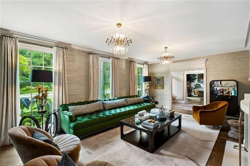 Realtor.com - Melissa McCarthy and Ben Falcone Home 4