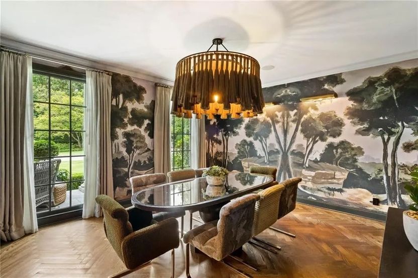 Realtor.com - Melissa McCarthy and Ben Falcone Home 10