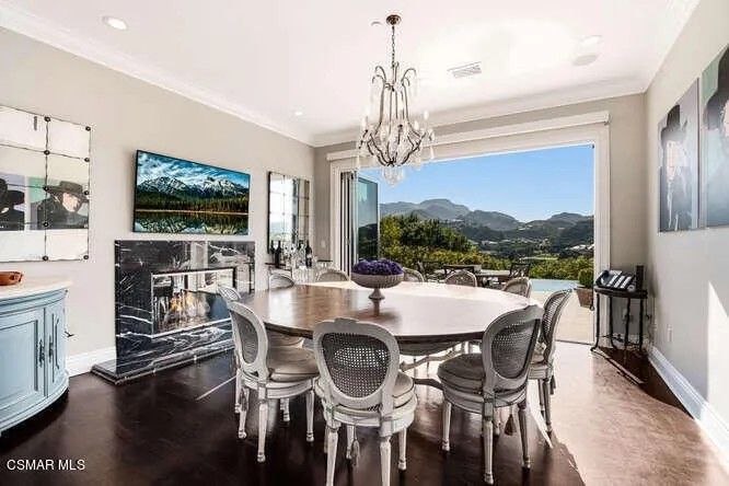 Realtor.com - Paul Anka Home 9