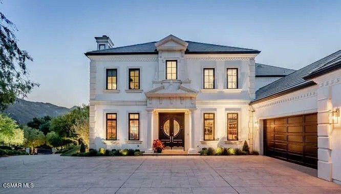 Realtor.com - Paul Anka Home 1