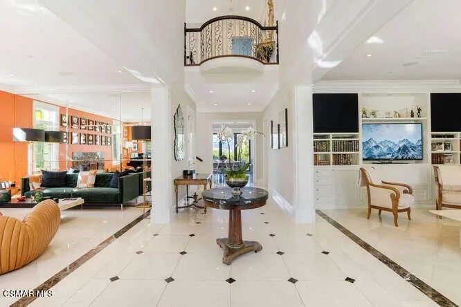 Realtor.com - Paul Anka Home 2