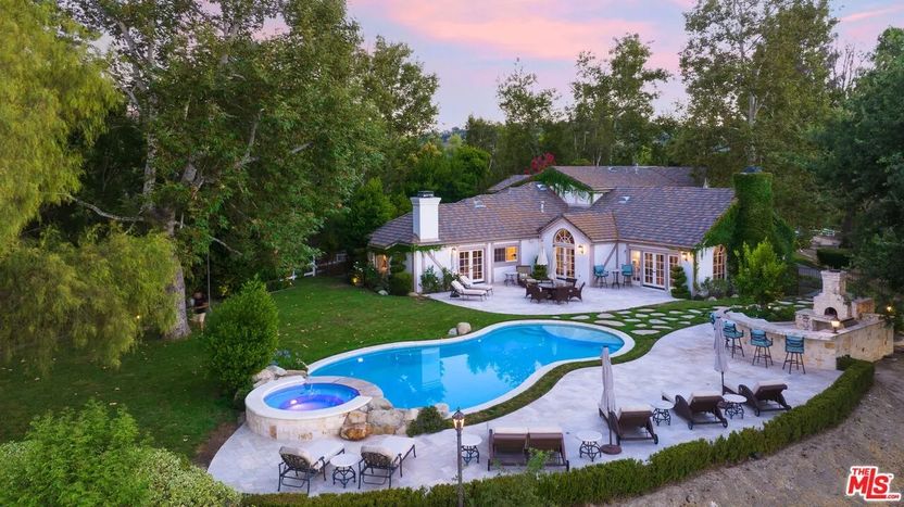 Realtor.com Nicollette Sheridan 13
