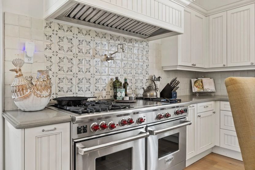 Realtor.com - Gigi Levangie 7