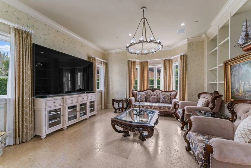 Realtor.com - Guy Fieri 7