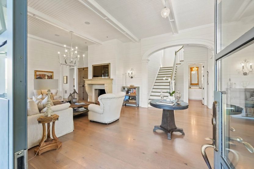 Realtor.com - Gigi Levangie 4