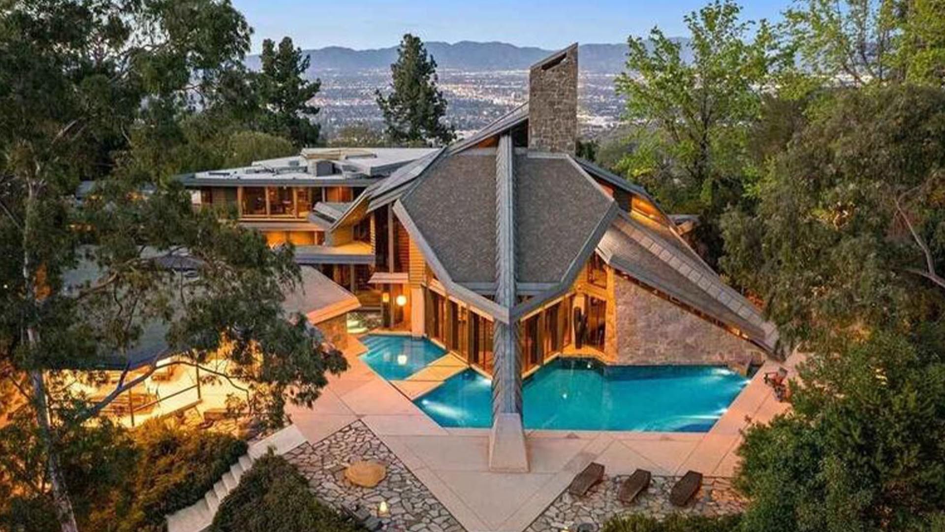 Wilt Chamberlain's Iconic Bachelor Pad