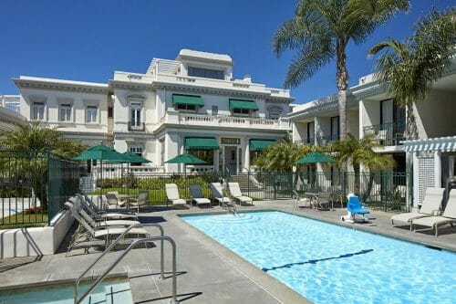 Pool at Glorietta Bay Inn Coronado