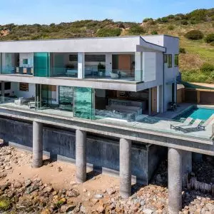 New Architectural Masterpiece Debuts on Malibu Road for Just Under $30 Million,Alyson Pitarre