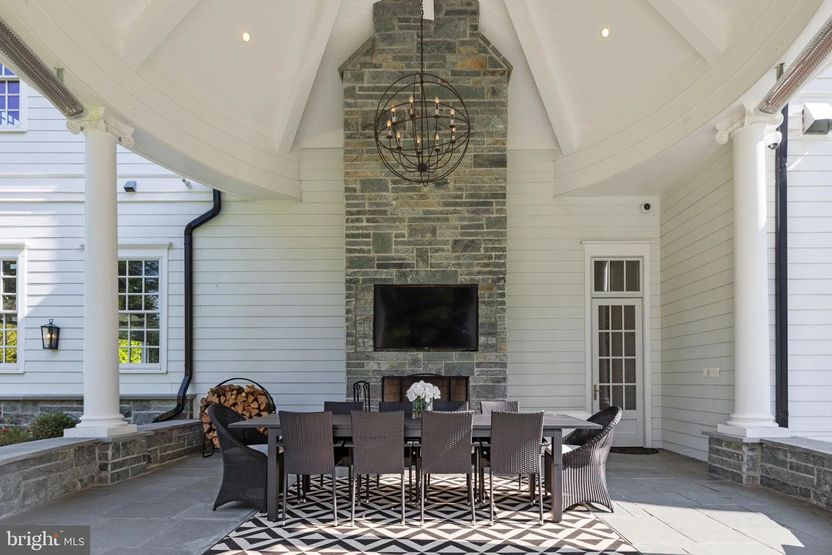 Realtor.com - Kentavious Caldwell-Pope 10