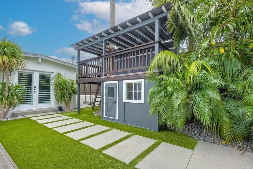 Realtor.com - Frances Bean Cobain 17