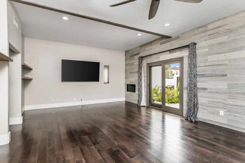 Realtor.com - Djimon Hounsou 6