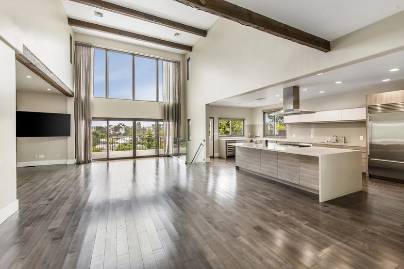 Realtor.com - Djimon Hounsou 2