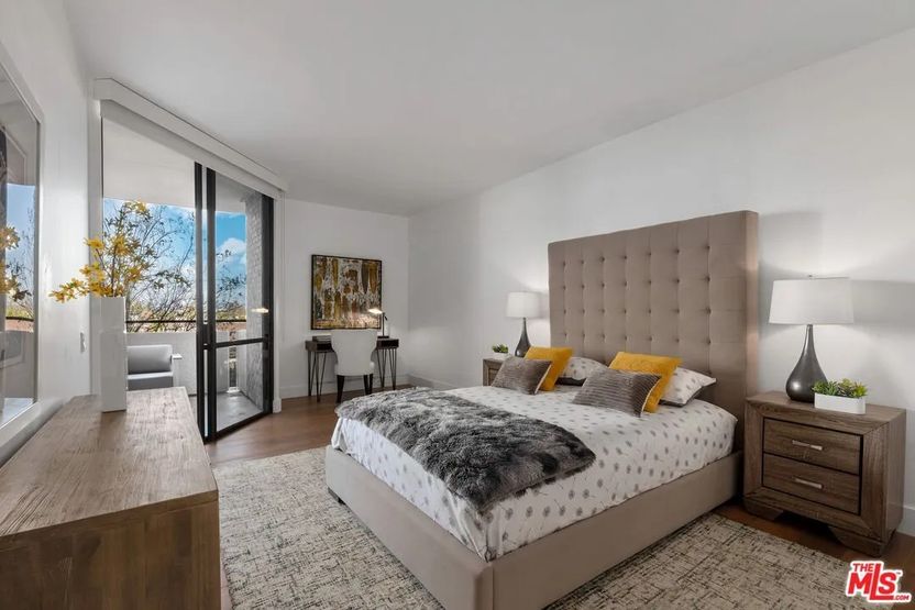 Realtor.com - Kristin Chenoweth 10