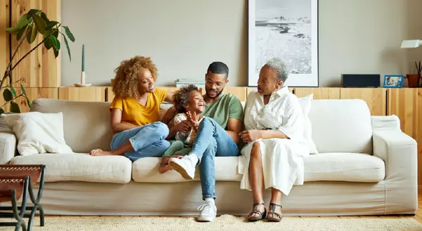 The Benefits of Buying a Multi-Generational Home [INFOGRAPHIC],KCM Crew