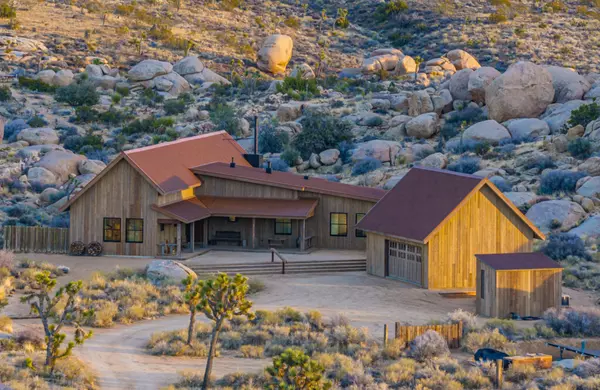 A Desert Retreat, Off The Grid, $4.2M,Philip Ferrato