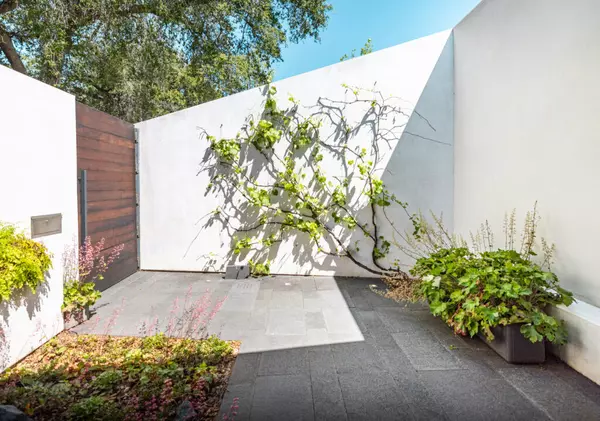 A Modernist Gem In Pasadena, $2.6M,Philip Ferrato