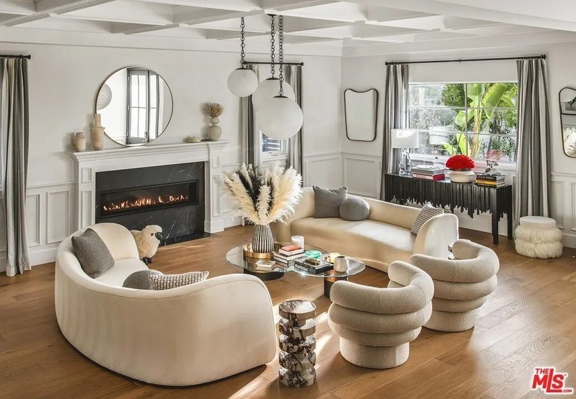 Realtor.com - Winnie Harlow 2