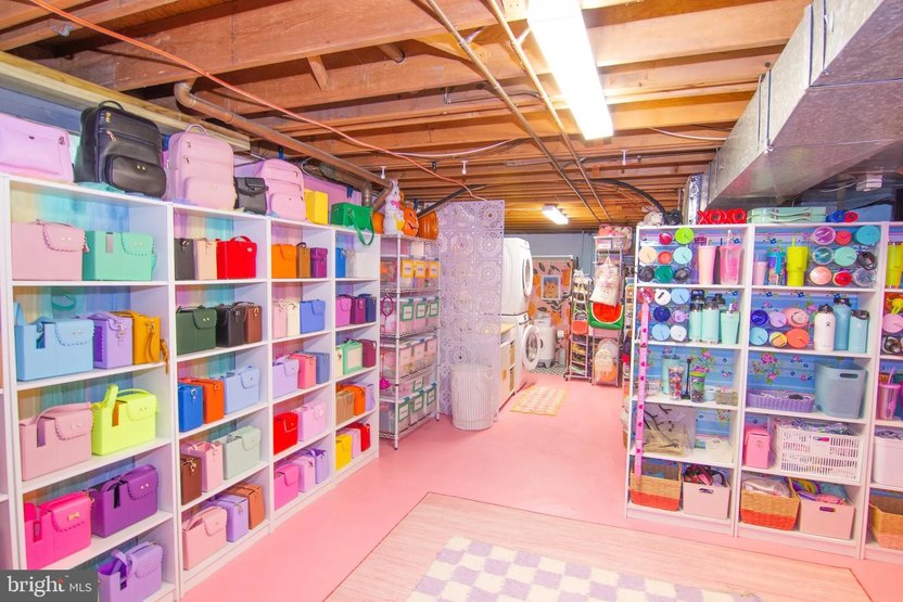 pink house in Hamilton, NJ