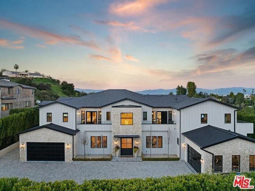 Realtor.com - Chris Paul 1