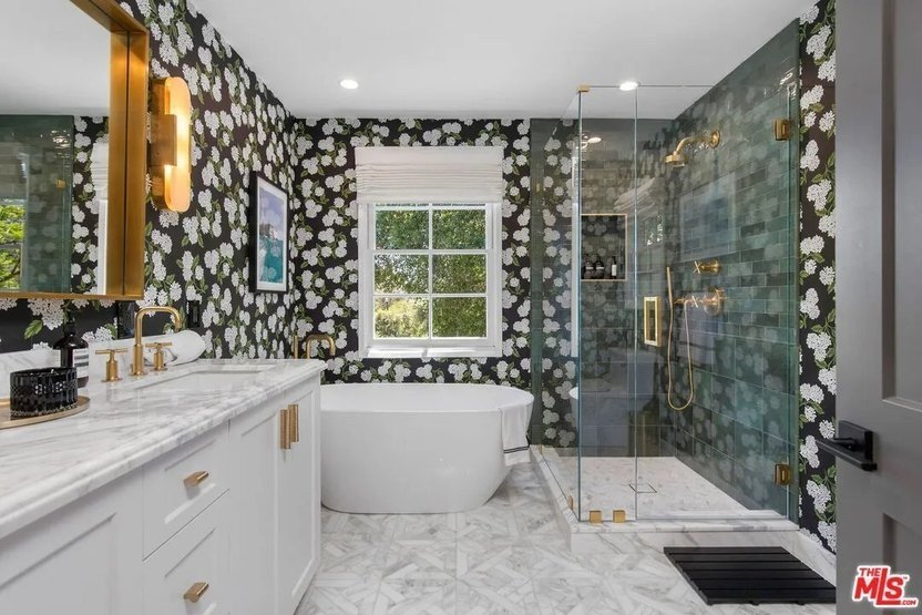 Realtor.com - Christina Ricci 6